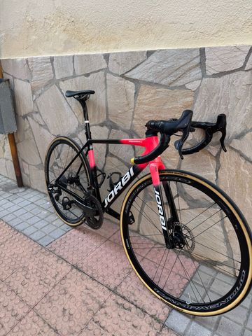Used Jorbi Custom Campagnolo Chorus 2024 Road & Gravel, Black — image 4 of 5
