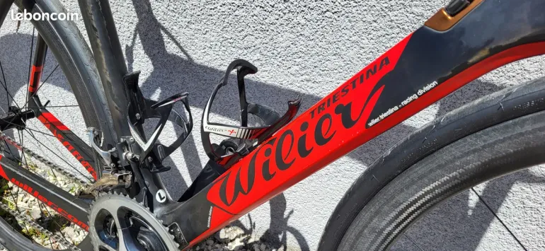 Used Wilier Cento 01 SR 2017 Road & Gravel, Black — image 2 of 12