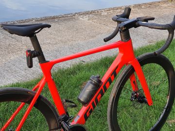 Giant Propel Advanced Pro 1 2023 2023 Road & Gravel usato, Arancione — immagine 2 di 3