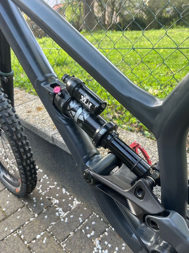 Used Commencal Custom SRAM GX Eagle 2021 Mountainbike, Light Gray — image 3 of 7