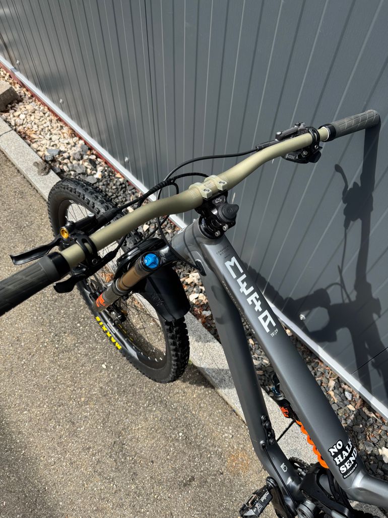 Commencal META TR - Frame 2023 Frameset 2023 Mountainbike d'occasion — image 4 sur 8