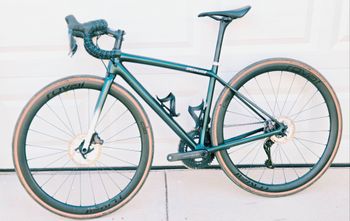 Used Specialized Aethos Pro - Ultegra Di2 2022 2022 Road & Gravel, Green — image 2 of 14