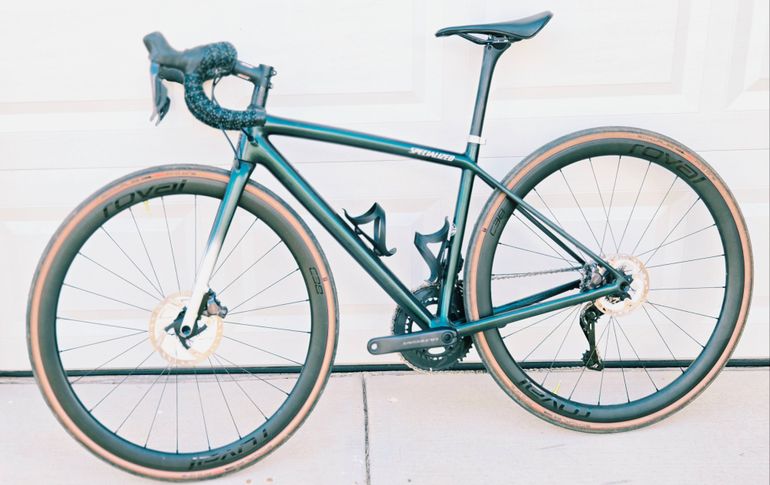 Used Specialized Aethos Pro - Ultegra Di2 2022 2022 Road & Gravel, Green — image 2 of 14