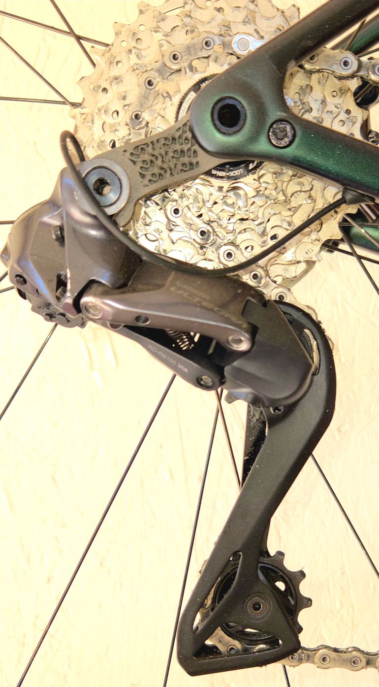 Used Specialized Aethos Pro - Ultegra Di2 2022 2022 Road & Gravel, Green — image 13 of 14