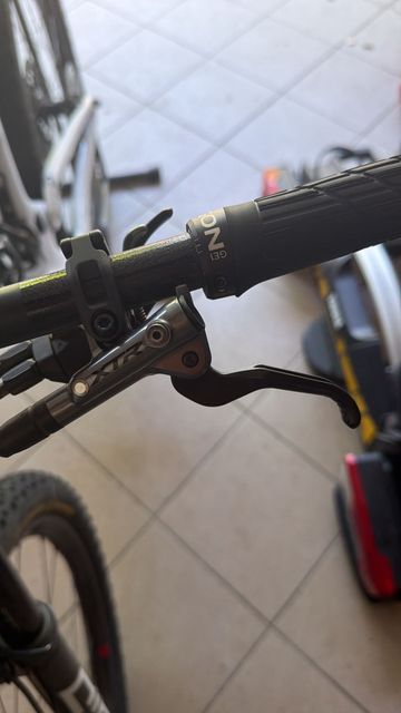 Used Scott Spark RC Pro 2022 2022 Mountainbike, White, 29 — image 3 of 6