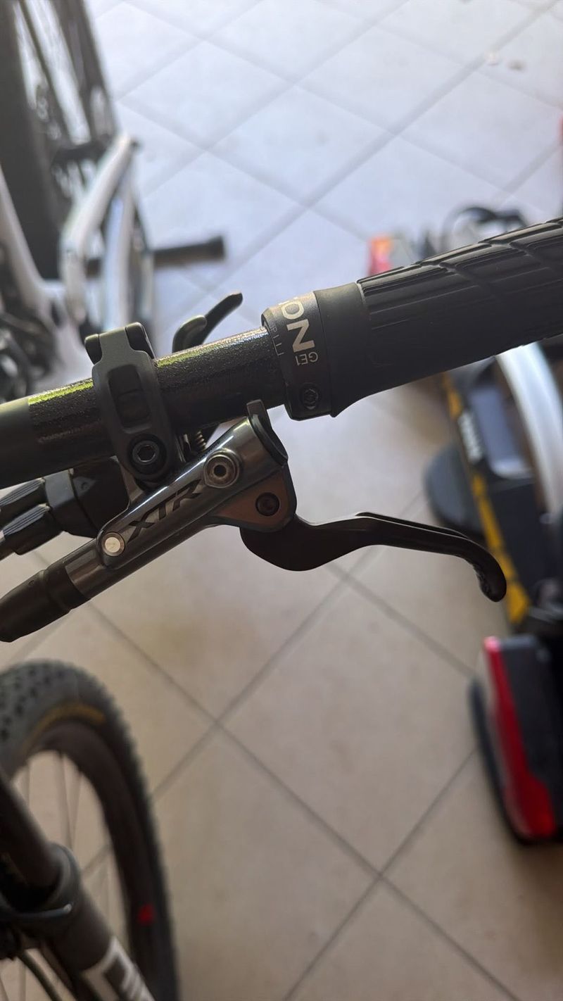 Used Scott Spark RC Pro 2022 2022 Mountainbike, White, 29 — image 3 of 6