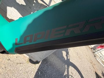 Używany Lapierre Overvolt AM CF 6.8 2027 2027 Mountainbike — zdjęcie 6 z 12