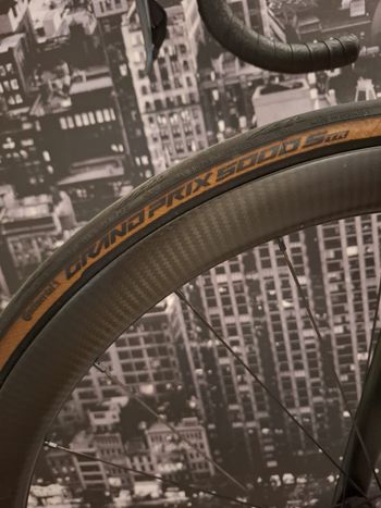Specialized Tarmac Shimano Dura Ace Di2 2021 Road & Gravel d'occasion — image 4 sur 8