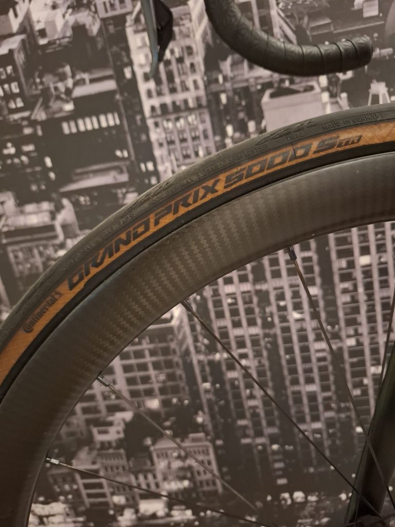 Specialized Tarmac Shimano Dura Ace Di2 2021 Road & Gravel d'occasion — image 4 sur 8