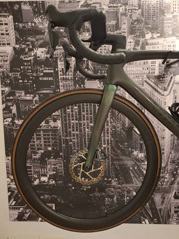 Specialized Tarmac Shimano Dura Ace Di2 2021 Road & Gravel d'occasion — image 3 sur 8