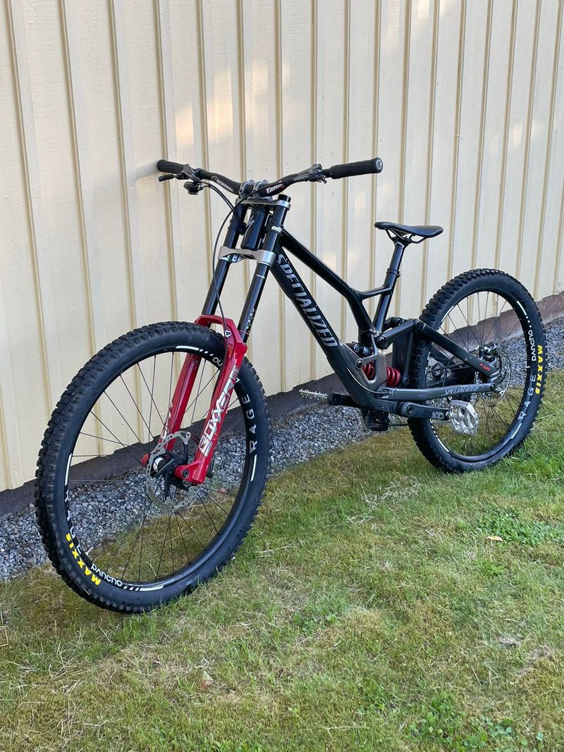 Gebrauchtes Specialized Demo Race 2022 2022 MTB