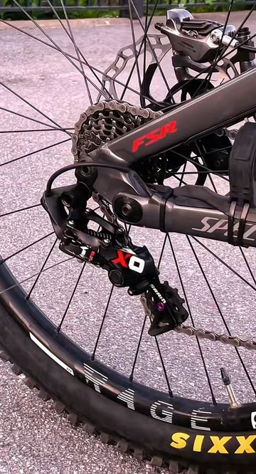 Tweedehands Specialized Demo Race 2022 2022 Mountainbike — afbeelding 6 van 7