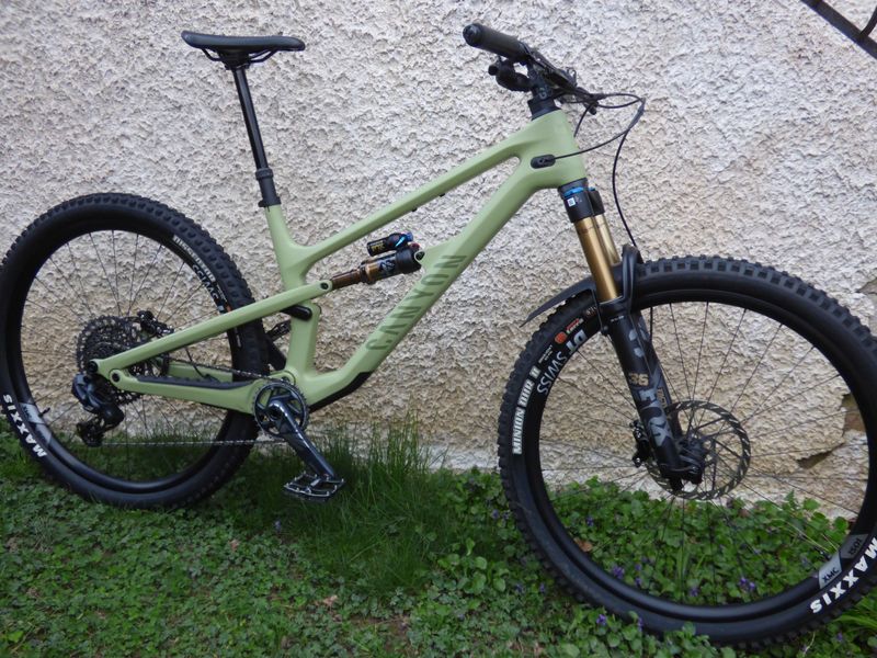 Canyon Spectral 125 CF 9 2023 2023 MTB de segunda mano