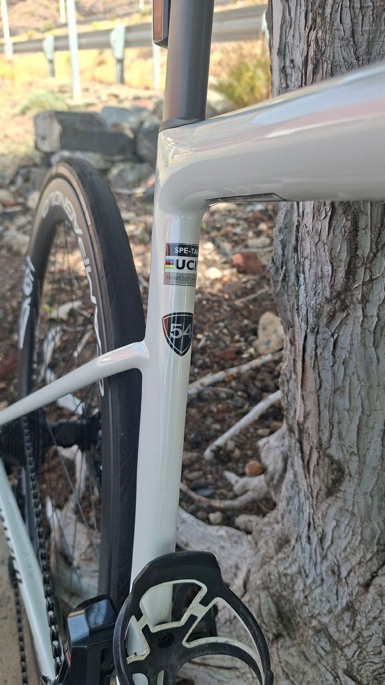 Specialized S-Works Tarmac SL8 - Shimano Dura-Ace Di2 2026 Frameset 2026 Road & Gravel d'occasion — image 3 sur 7