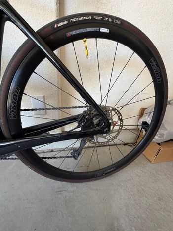Used Cervélo Caledonia 105 Di2 2025 2025 Road & Gravel, Black — image 7 of 10