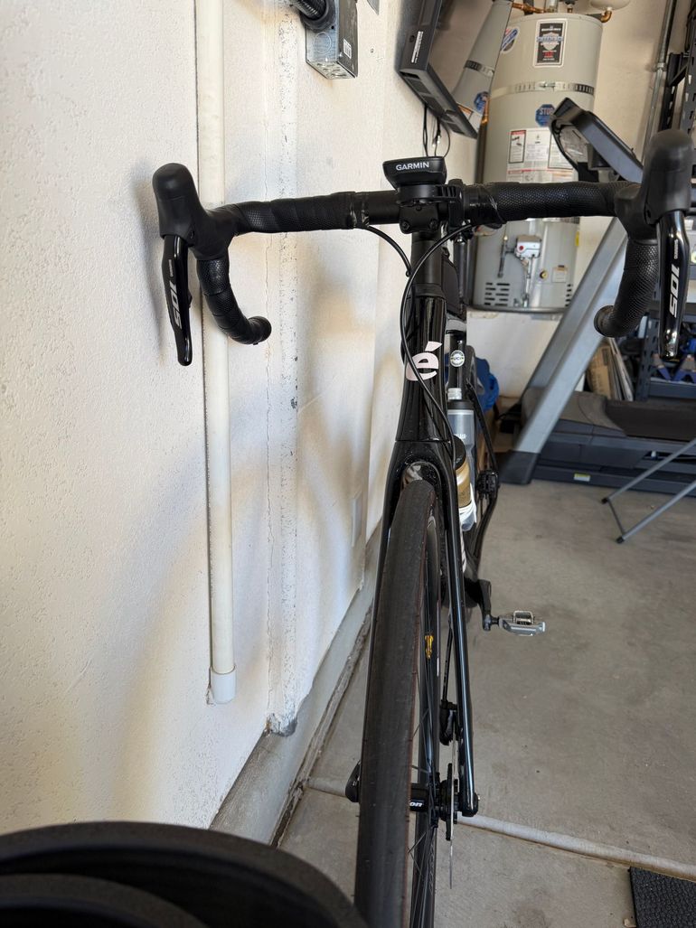Used Cervélo Caledonia 105 Di2 2025 2025 Road & Gravel, Black — image 8 of 10