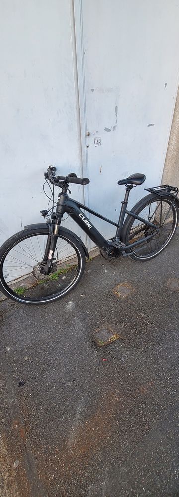 CUBE KATHMANDU HYBRID EXC 750 Trapeze 2022 2022 Urban & Touring d'occasion