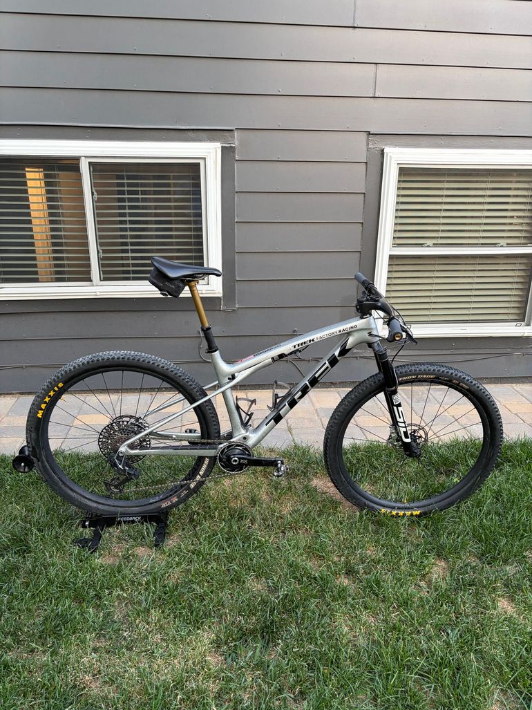 Used Trek Supercaliber SLR 9.9 XX AXS Gen 2 2025 2025 Mountainbike, Light Gray, 29 — image 1 of 6