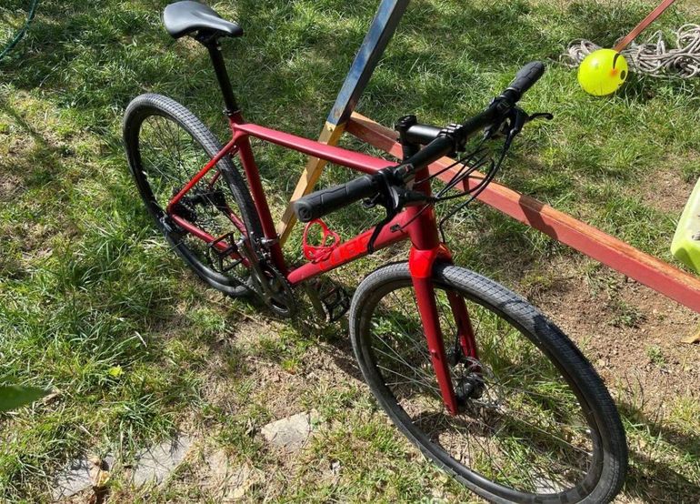 Used CUBE Custom Shimano Claris 2022 Road & Gravel, Red — image 2 of 4