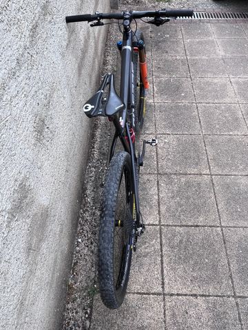 Used Lapierre Prorace CF 9.9 2024 2024 Mountainbike, Light Gray — image 7 of 12