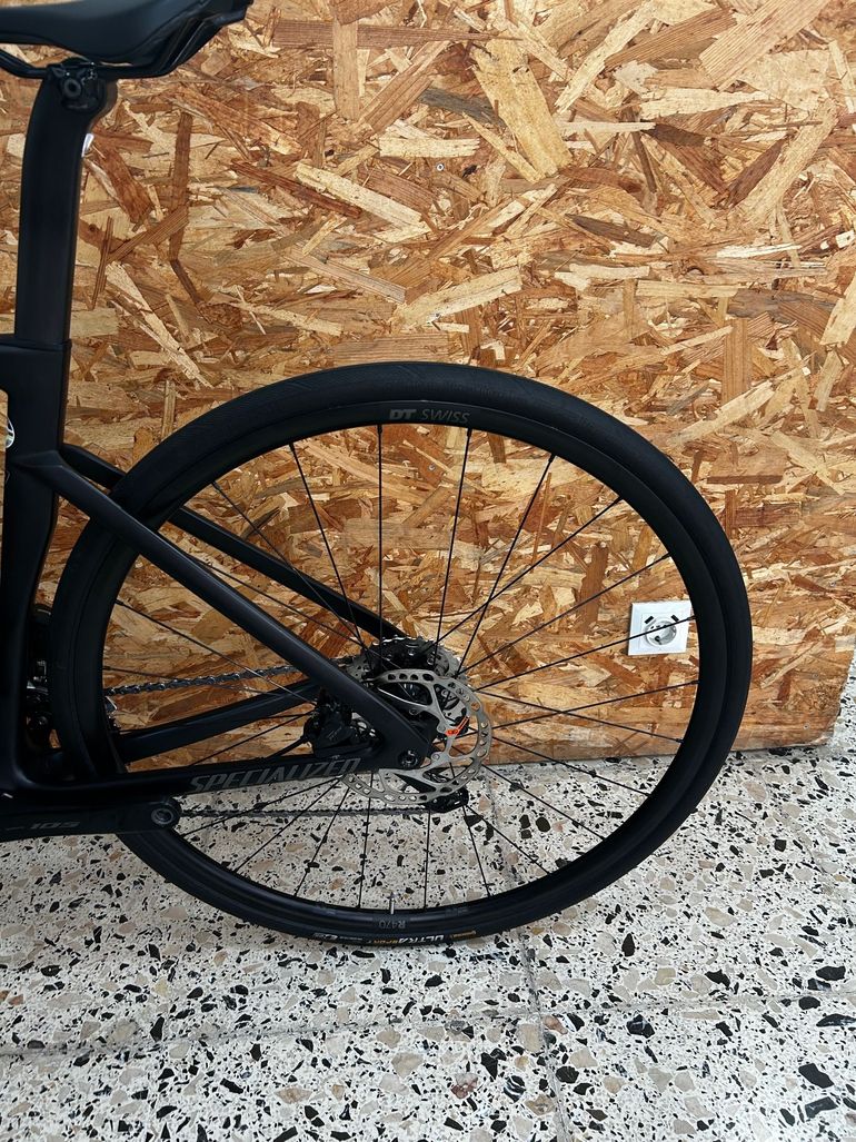 Specialized Tarmac SL7 Comp - Shimano 105 Di2 2024 2024 Road & Gravel d'occasion — image 11 sur 18