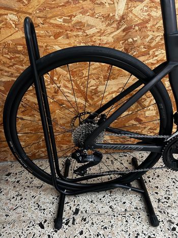 Specialized Tarmac SL7 Comp - Shimano 105 Di2 2024 2024 Road & Gravel d'occasion — image 2 sur 18