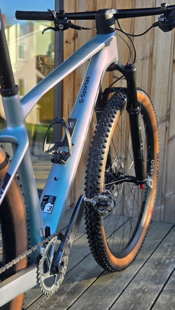 Scott Scale RC Team Issue 2023 2023 Mountainbike d'occasion — image 2 sur 4