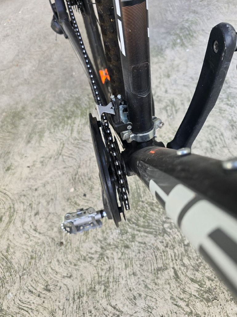 Tweedehands Df Custom Shimano Altus 2020 Mountainbike — afbeelding 4 van 7