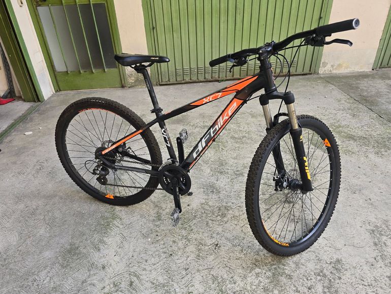 Tweedehands Df Custom Shimano Altus 2020 Mountainbike — afbeelding 2 van 7