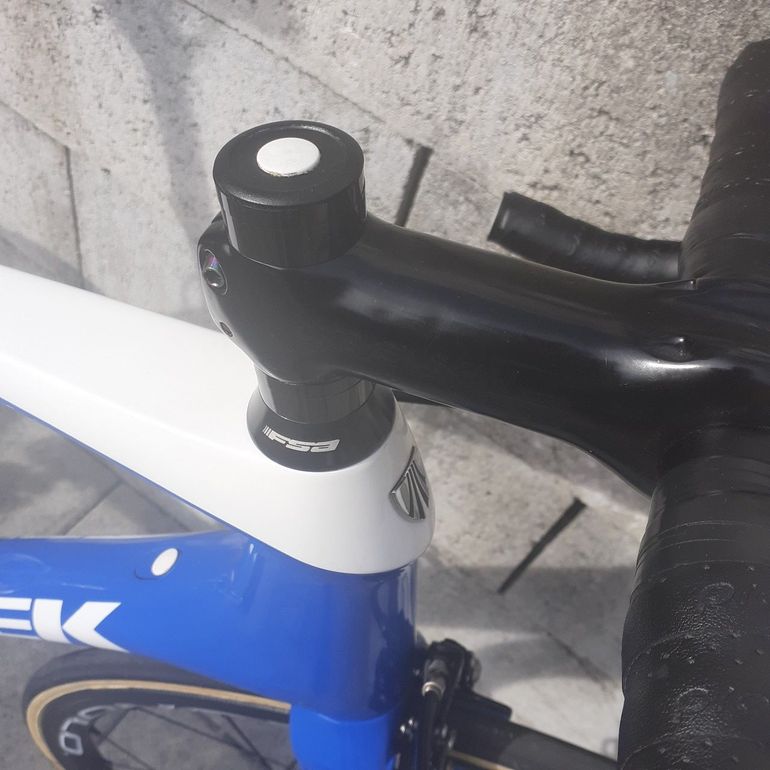 Used Trek Emonda SLR 9.9 - Projet One 2019 Road & Gravel, Blue — image 5 of 18