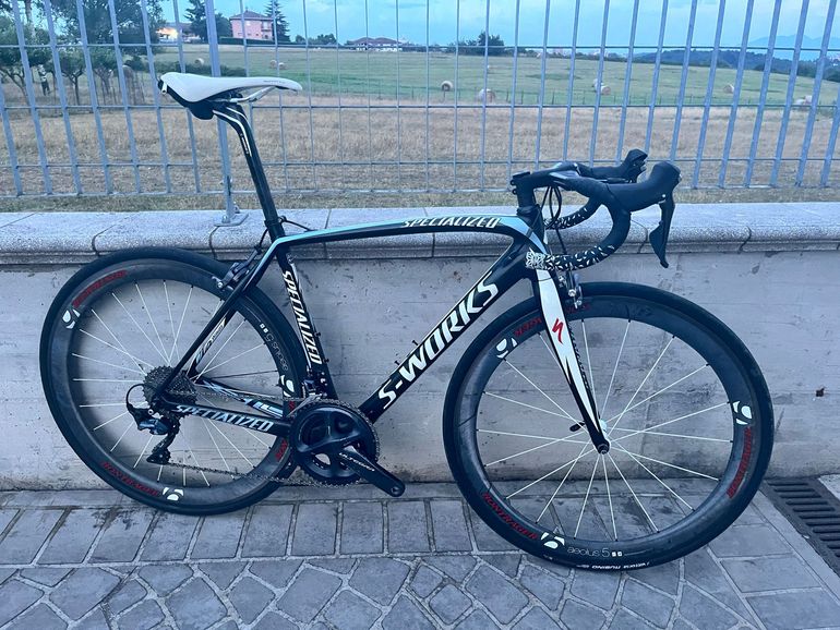 Used Specialized Tarmac Shimano Ultegra 2018 Road & Gravel, Black — image 1 of 12