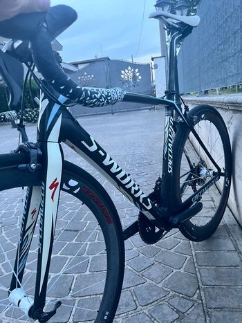 Used Specialized Tarmac Shimano Ultegra 2018 Road & Gravel, Black — image 2 of 12