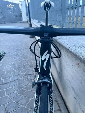 Used Specialized Tarmac Shimano Ultegra 2018 Road & Gravel, Black — image 7 of 12