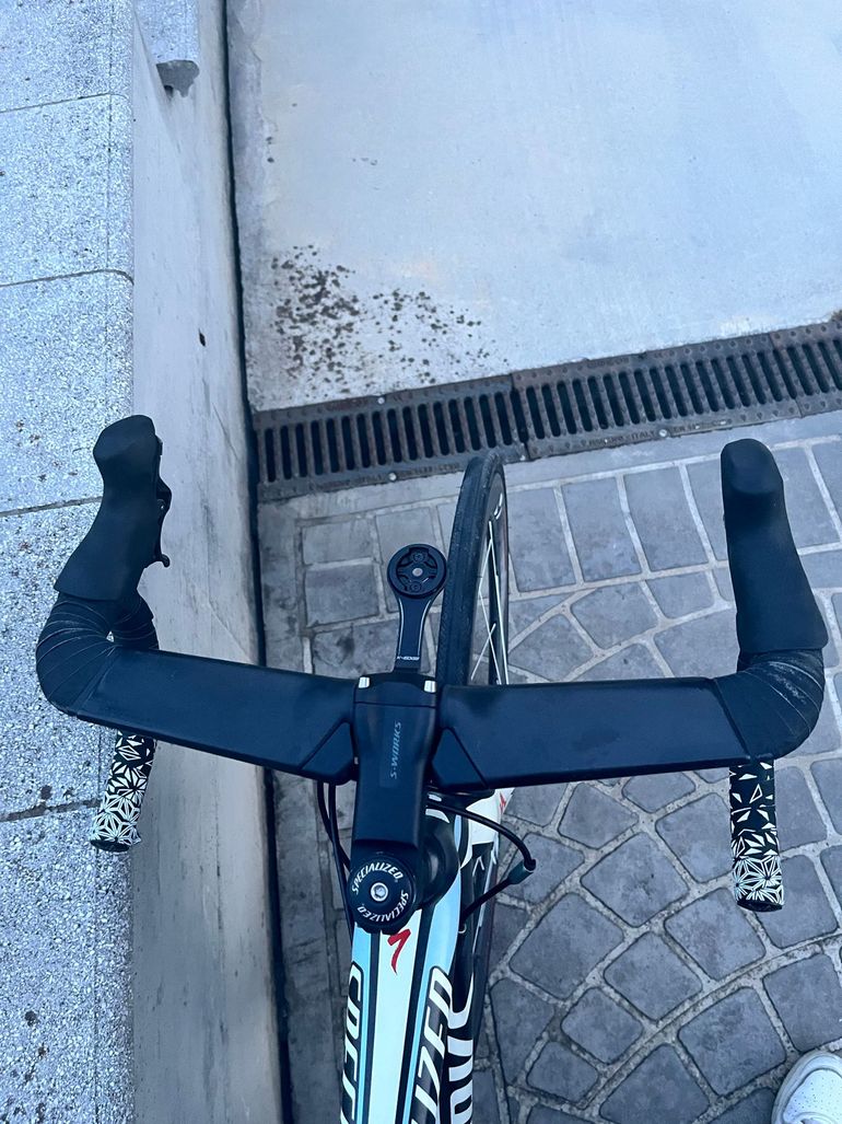Used Specialized Tarmac Shimano Ultegra 2018 Road & Gravel, Black — image 6 of 12