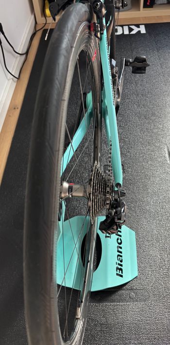 Used Bianchi Oltre XR4 Dura Ace Di2 2020 2020 Road & Gravel, Green — image 7 of 9