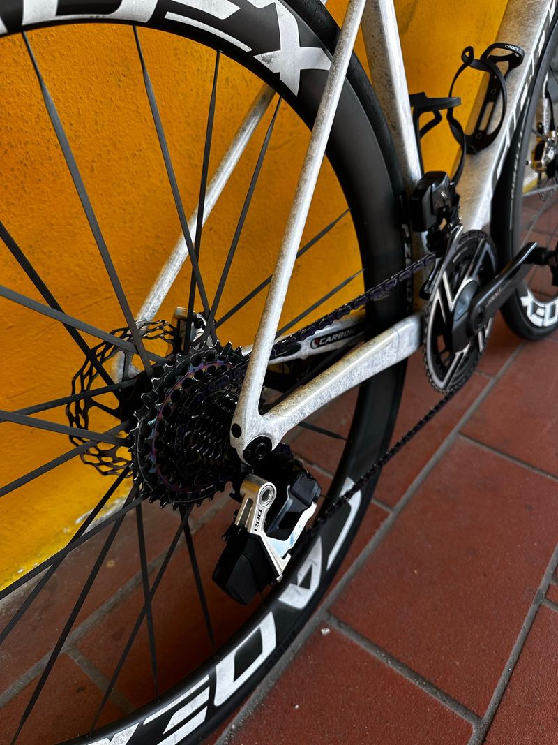 Used Giant TCR Advanced SL Frameset 2025 2025 Road & Gravel, White — image 6 of 13