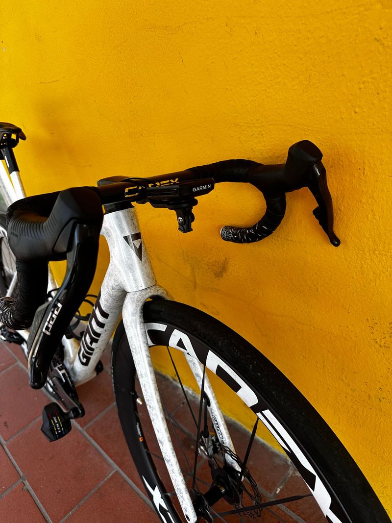 Used Giant TCR Advanced SL Frameset 2025 2025 Road & Gravel, White — image 3 of 13