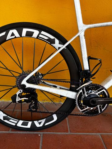 Used Giant TCR Advanced SL Frameset 2025 2025 Road & Gravel, White — image 2 of 13