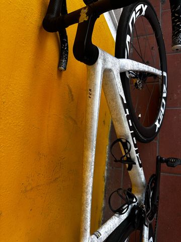 Used Giant TCR Advanced SL Frameset 2025 2025 Road & Gravel, White — image 5 of 13