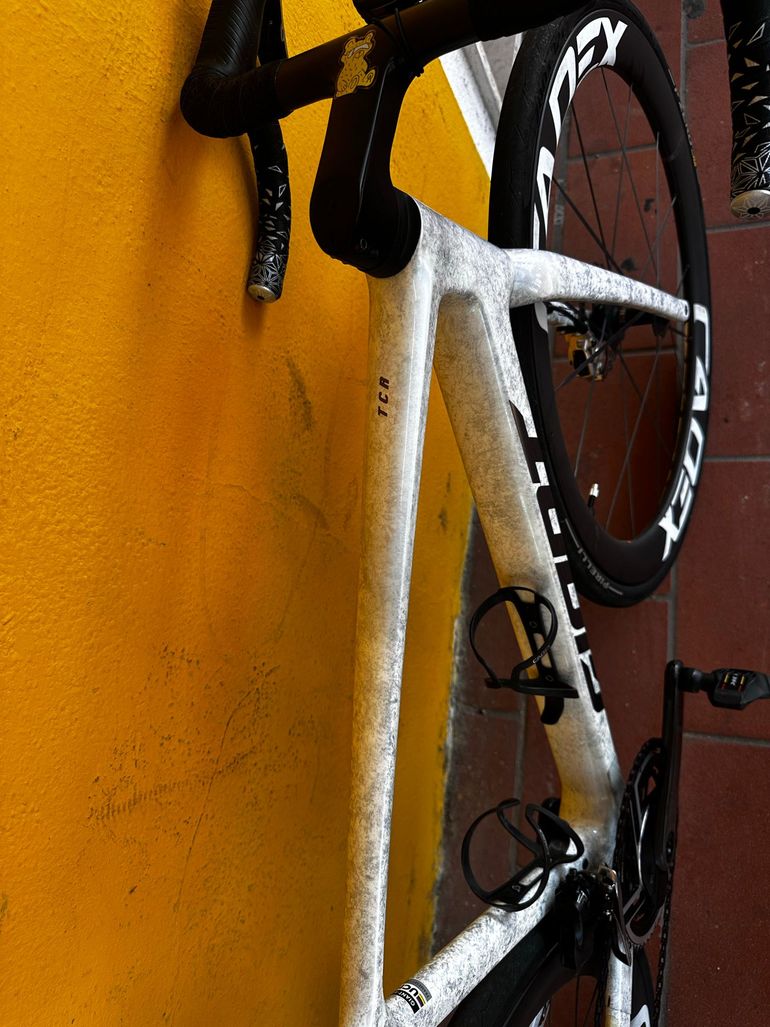 Used Giant TCR Advanced SL Frameset 2025 2025 Road & Gravel, White — image 5 of 13