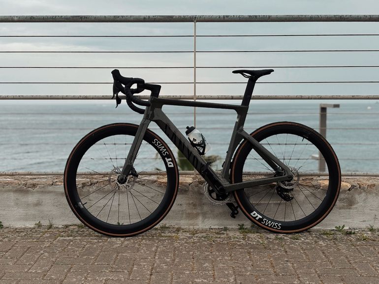 Used Canyon Aeroad CF SLX 7 AXS 2025 2025 Road & Gravel, Green — image 1 of 4