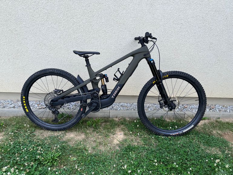 Brugt Trek Slash+ 9.7 SLX/XT 2025 2025 Mountainbike — billede 1 af 13