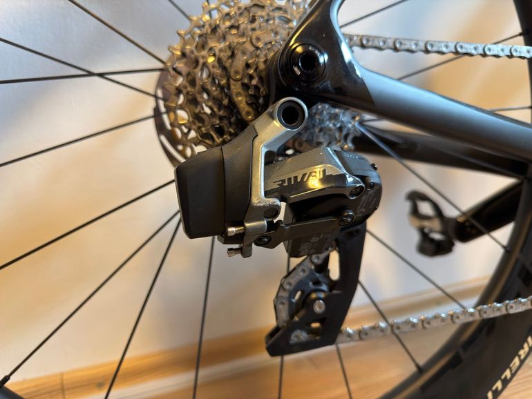 Použité Trek Madone SL 6 AXS Gen 8 2025 2025 Road & Gravel — obrázek 4 z 7