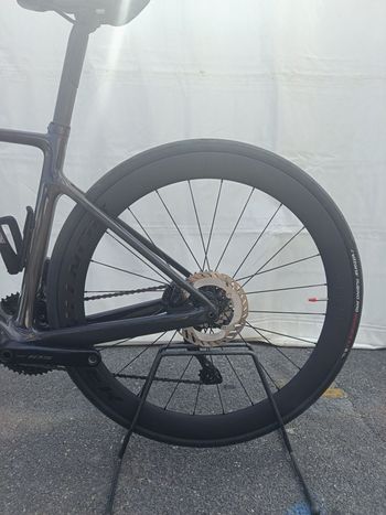 Scott Addict RC Pro 2024 Road & Gravel d'occasion — image 5 sur 8