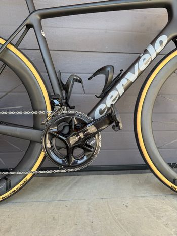 Tweedehands Cervélo R5 Dura Ace Di2 2024 2024 Road & Gravel — afbeelding 3 van 7
