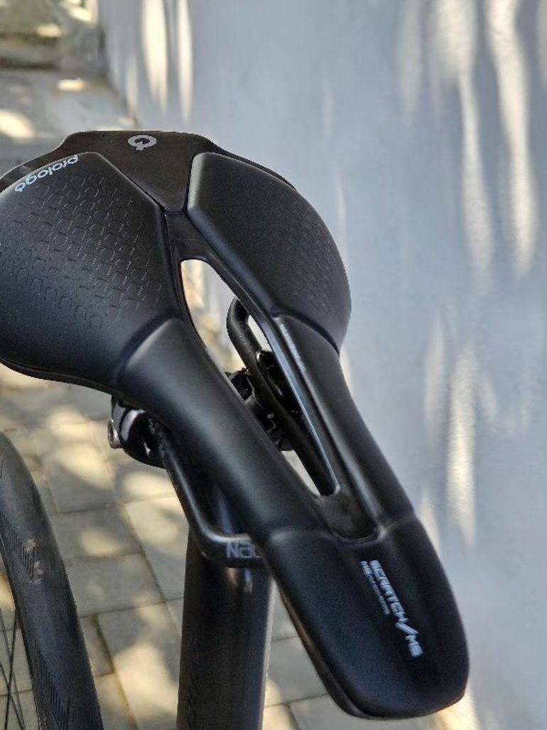 Tweedehands Scott Addict RC 2023 Road & Gravel — afbeelding 5 van 12