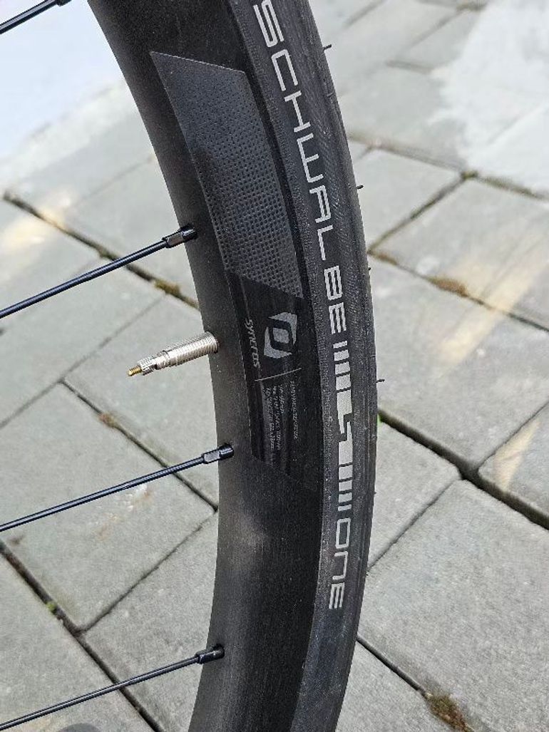 Tweedehands Scott Addict RC 2023 Road & Gravel — afbeelding 8 van 12