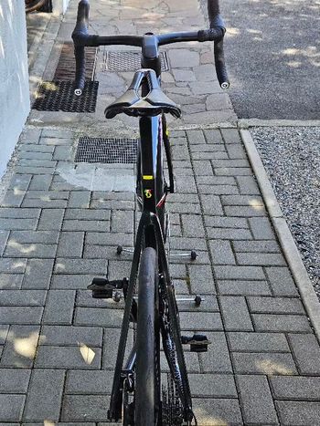 Tweedehands Scott Addict RC 2023 Road & Gravel — afbeelding 9 van 12