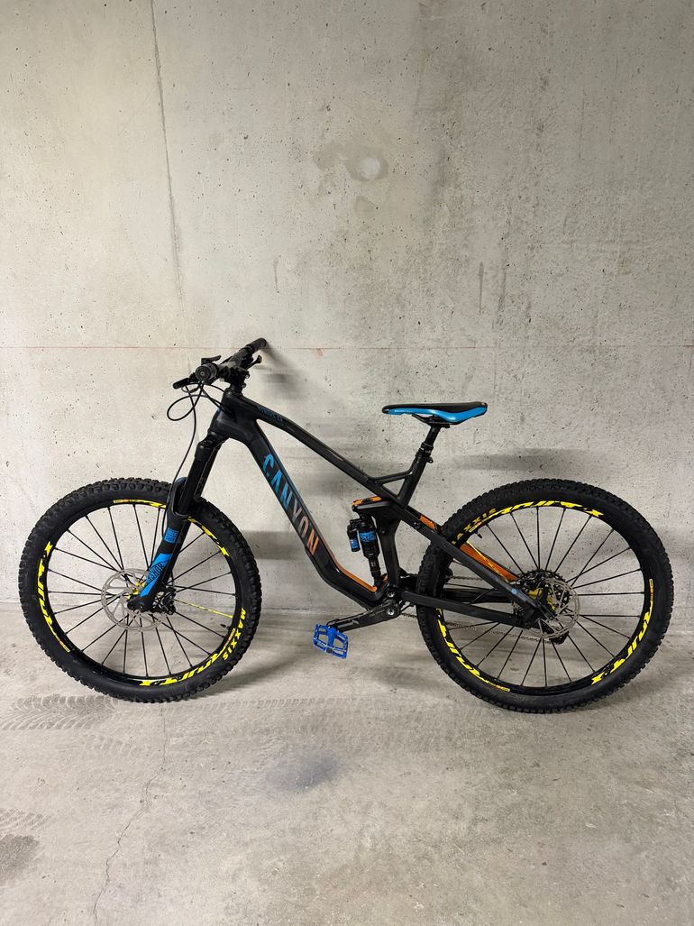 Gebrauchtes Canyon Strive SRAM GX Eagle 2017 Mountainbike, Schwarz — Bild 2 von 29