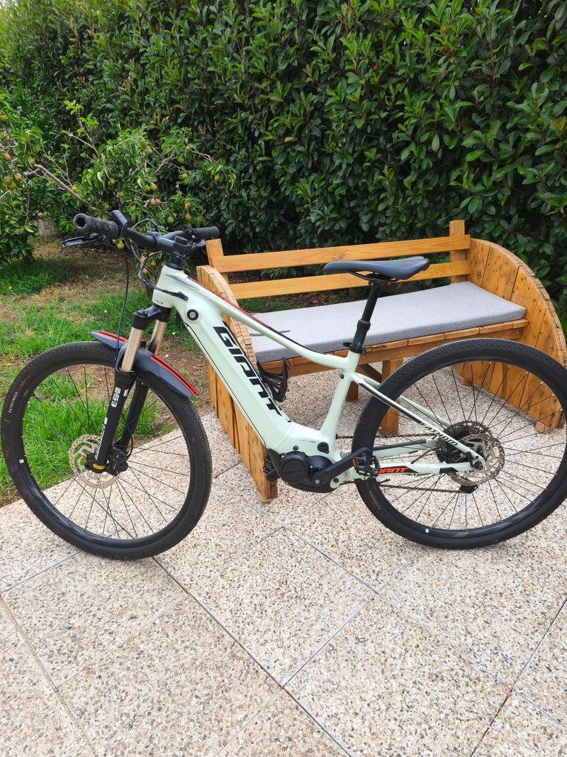 Použité Giant AE Fatom E+2 2022 MTB